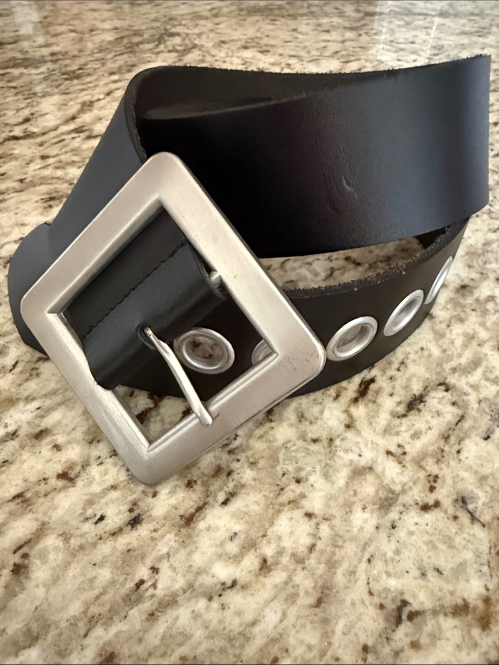 Urban Outfitters Black Leather Belt w/pMetal Tone Grommets & Buckle Sz M/L